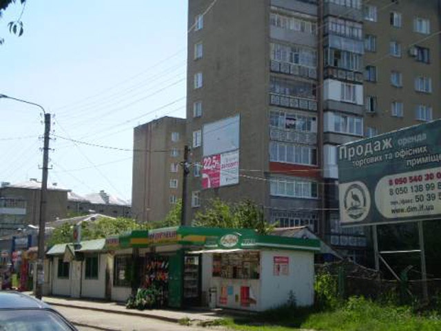 Щит 6x3,  Хоткевича (ринок) стіна